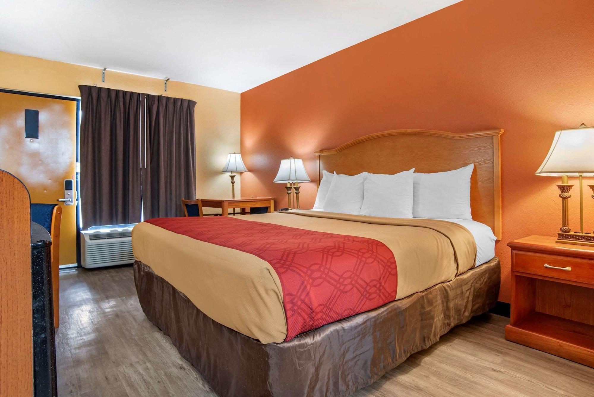 Econo Lodge Inn & Suites Evergreen Εξωτερικό φωτογραφία